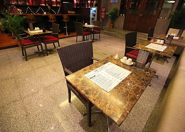 Hotel The Euro Grande Bangkok